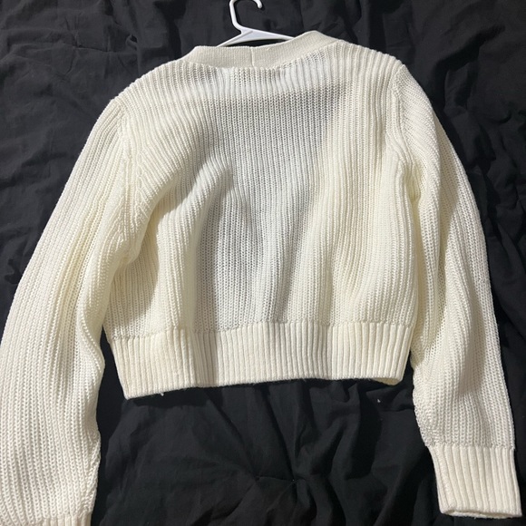 Cream cropped cardigan - Picture 3 of 3